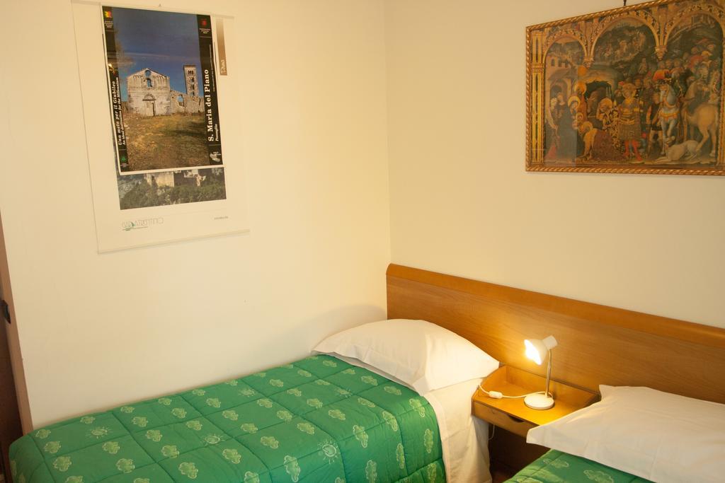 Appartamento Lombardi Riva del Garda Bagian luar foto